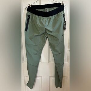 Men’s TLF Rogue jogging pants. Sea Spray. NWT. Size XL